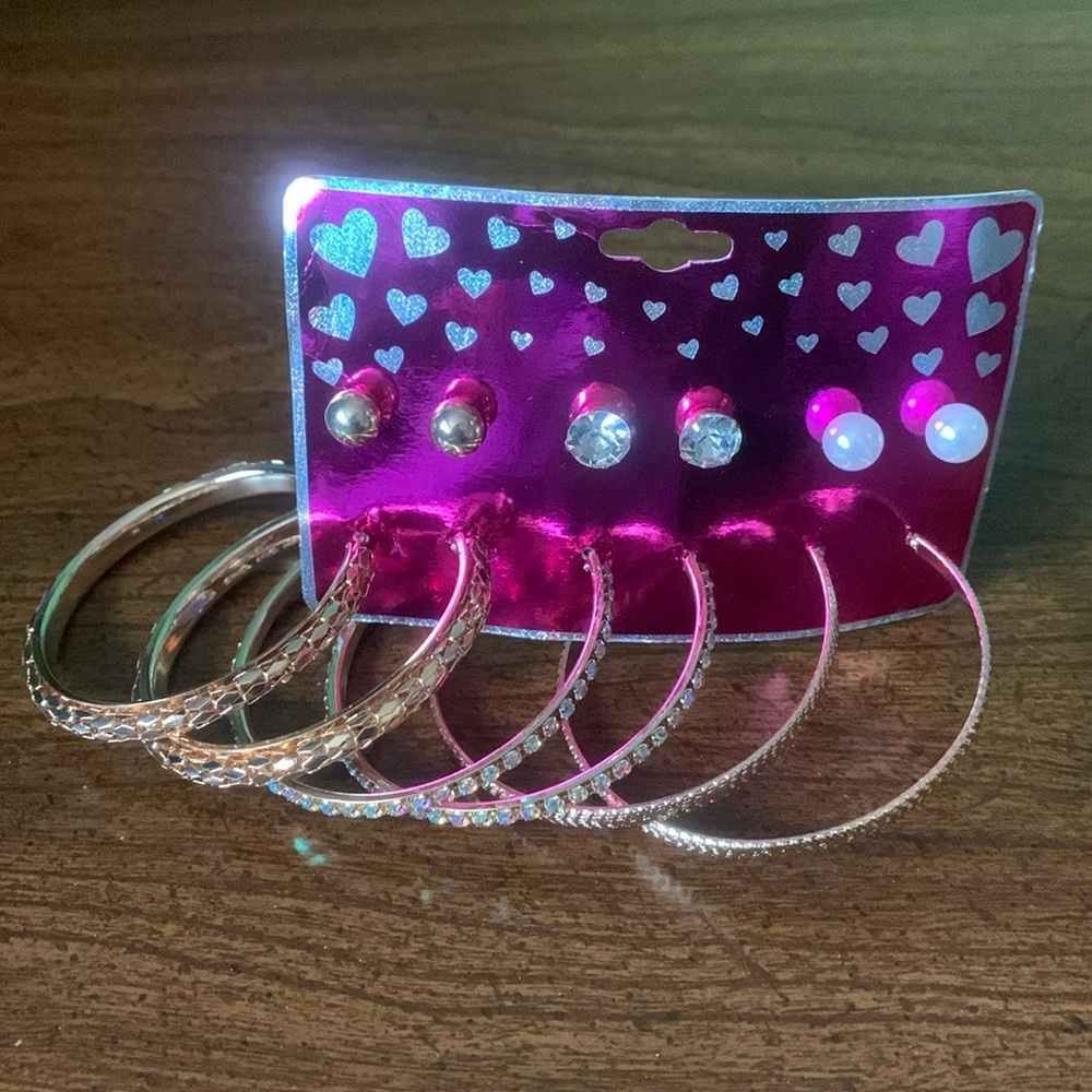 *5/$5*  NWOT No Label Pink 6pc Fashion Stud and Hoop set
